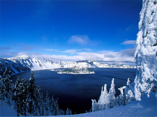 Wallpaper-winter-crater-lake in Beautiful Christmas Pictures and Creative Christmas Designs