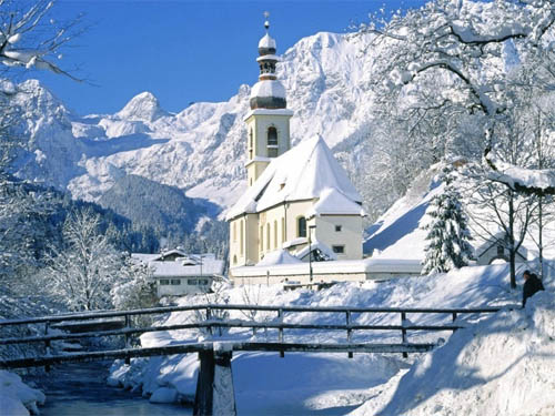 Wallpaper-winter-landscape-snow-church in Beautiful Christmas Pictures and Creative Christmas Designs