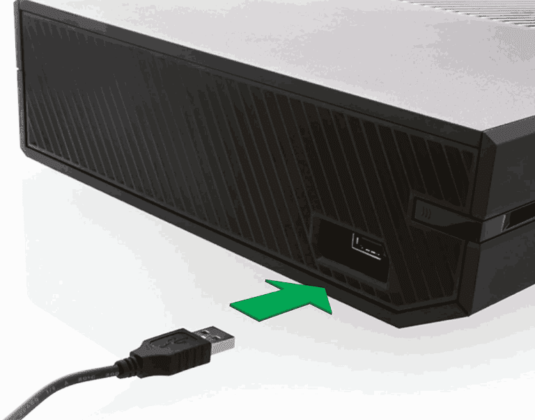 insert-usb-into-xbox-one